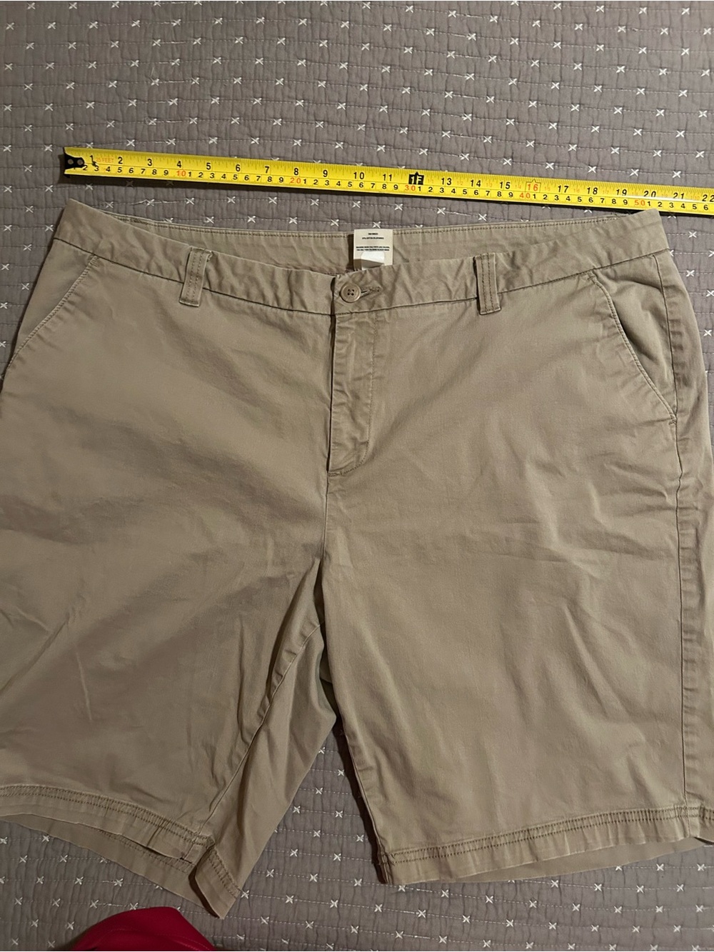 Magellan Outdoors Tan Women's Bermuda Golf Shorts Size 22